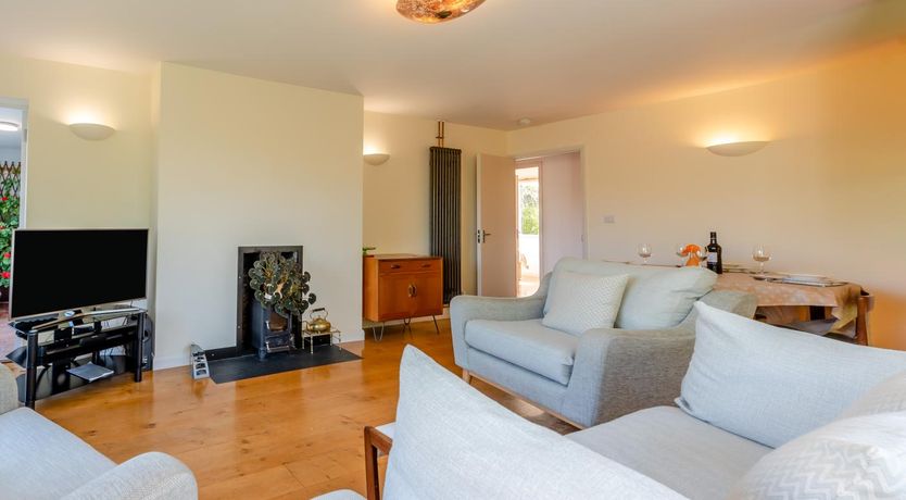 Photo of 2 Bed in Manorbier
