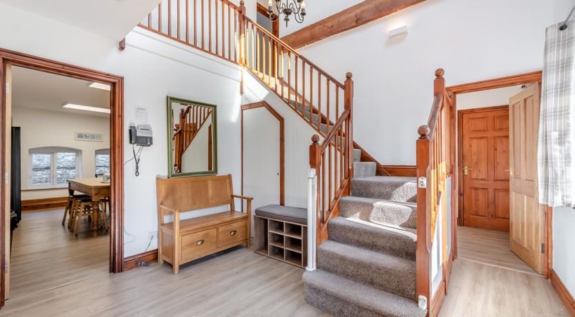 Photo of 6 Bed in East Allington