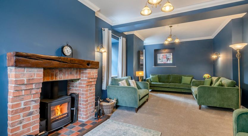 Photo of 8 Bed in Fakenham