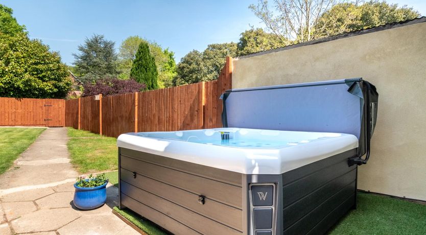 Photo of 8 Bed in Fakenham