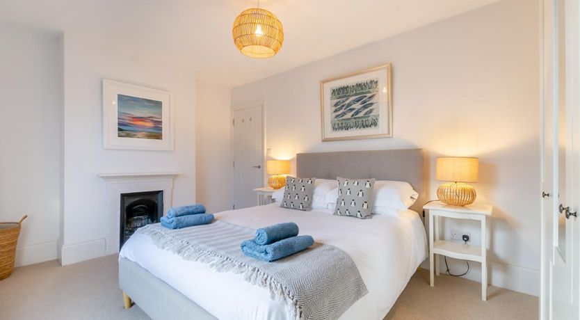 Photo of 2 Bed in Eastbourne