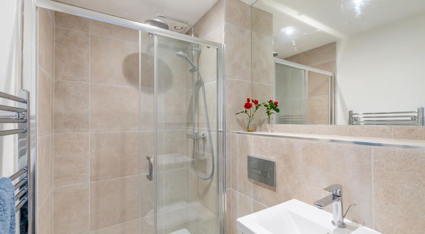 Photo of 2 Bed in Eastbourne