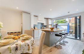 Photo of 2-bed-in-eastbourne