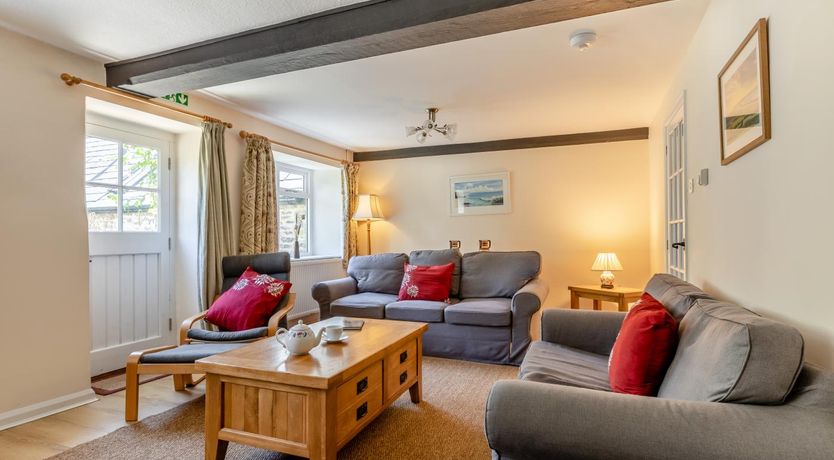 Photo of 3 Bed in Burton Bradstock