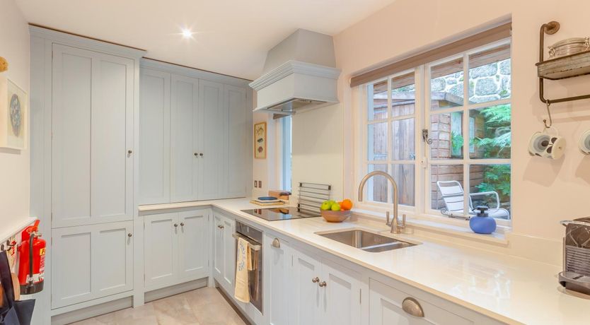 Photo of 2 Bed in Newlyn