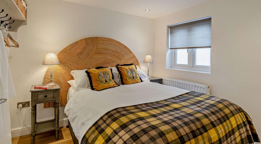 Photo of 1 Bed in Abergavenny