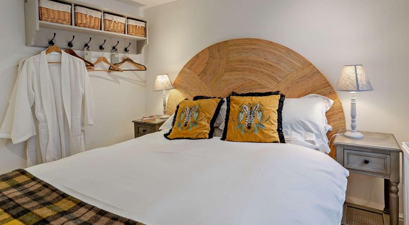 Photo of 1 Bed in Abergavenny