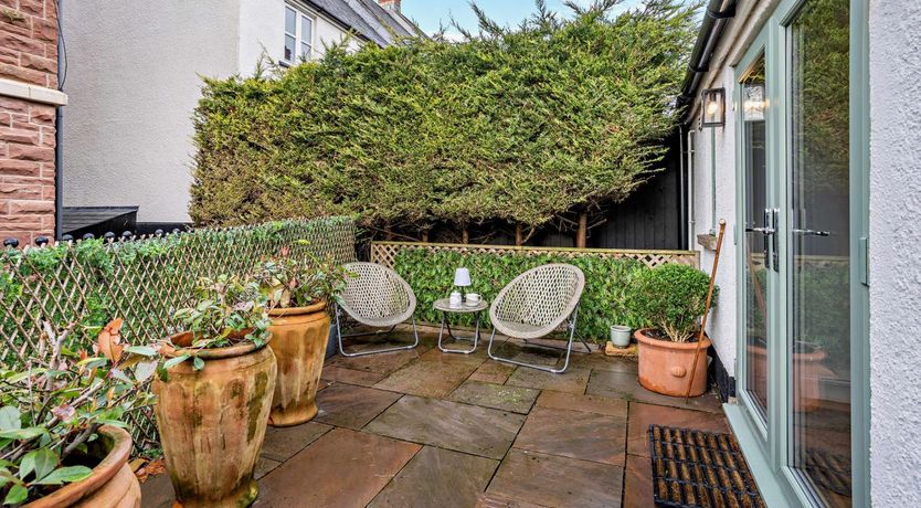 Photo of 1 Bed in Abergavenny