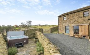 Photo of 2 Bed in Cowling