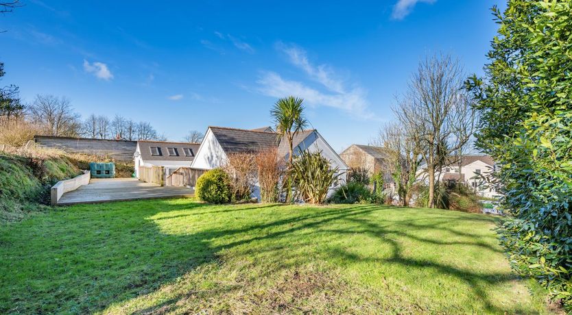 Photo of 5 Bed in Mitchell