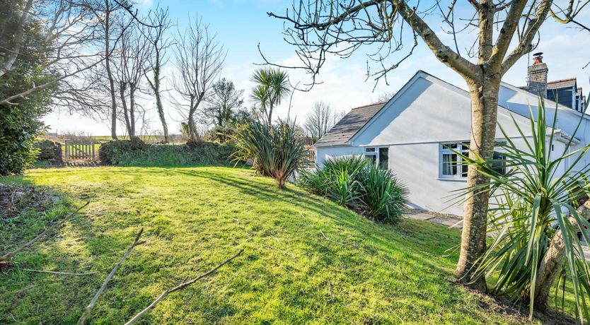 Photo of 5 Bed in Mitchell
