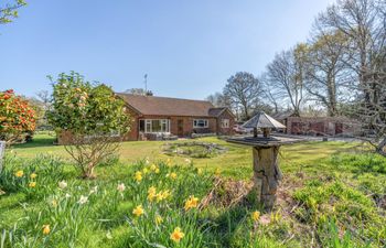 4 Bed in Godalming Holiday Home