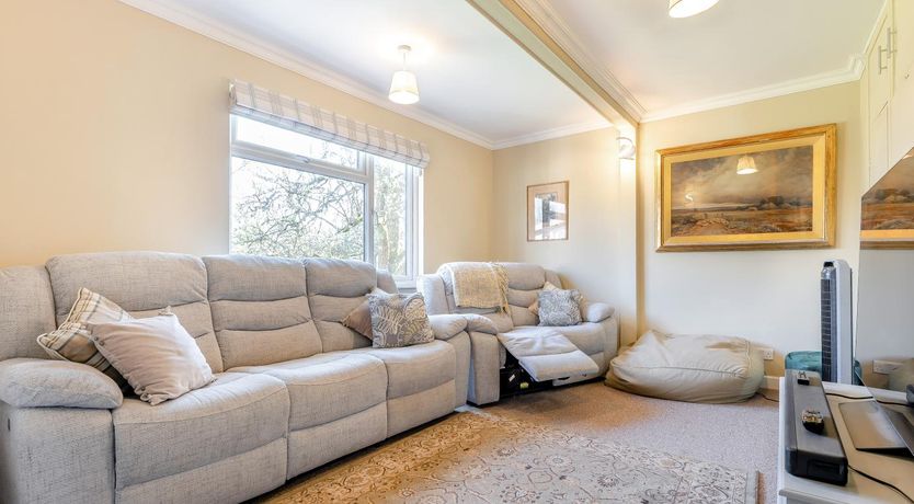 Photo of 4 Bed in Godalming