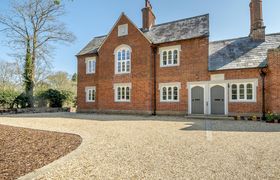 Photo of 4-bed-in-gressenhall-1