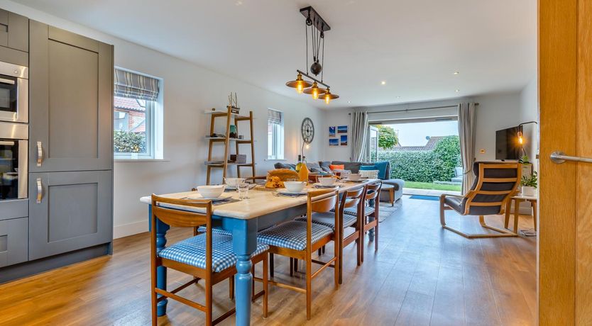 Photo of 4 Bed in Blakeney