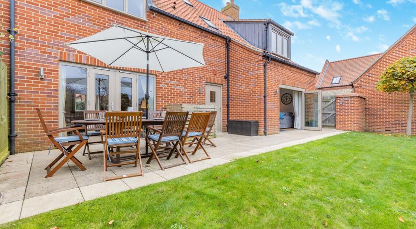 Photo of 4 Bed in Blakeney