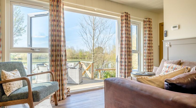 Photo of 2 Bed in Newport