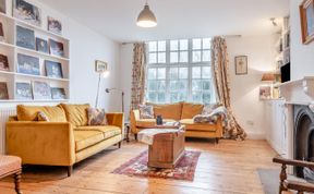 Photo of 3 Bed in Brighstone
