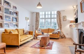 Photo of 3-bed-in-brighstone