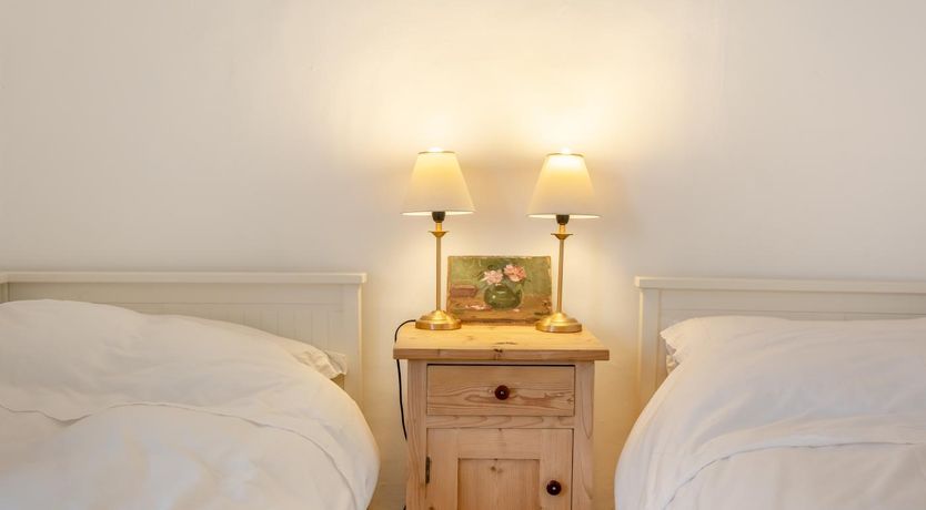 Photo of 3 Bed in Brighstone
