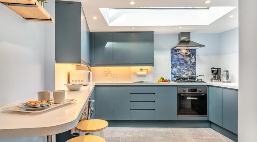 Photo of 3 Bed in Minehead