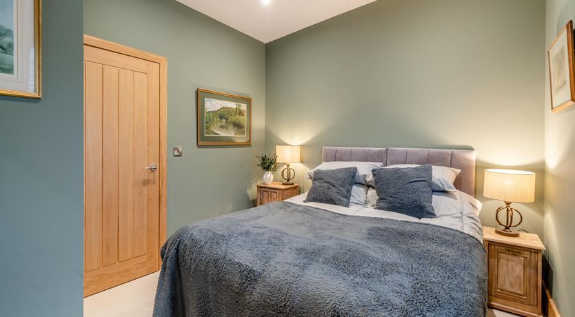 Photo of 2 Bed in Austwick