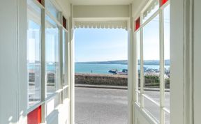 Photo of 2 Bed in New Quay