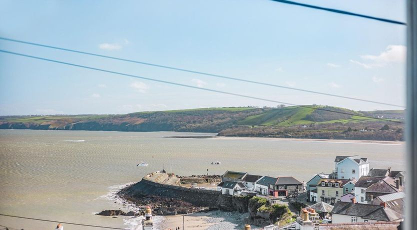 Photo of 2 Bed in New Quay