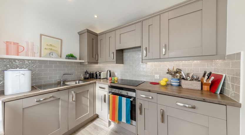 Photo of 2 Bed in New Quay