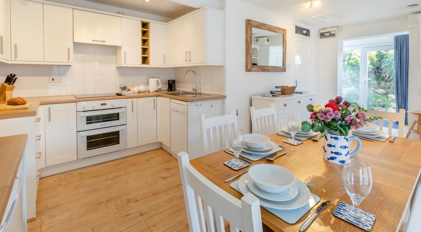 Photo of 2 Bed in Sennen