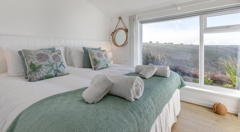 Photo of 2 Bed in Sennen