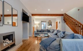 Photo of 3 Bed in Tenby