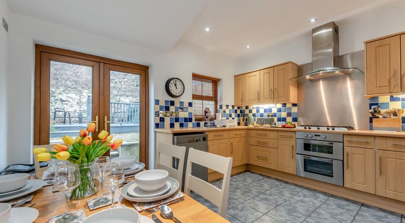 Photo of 3 Bed in Tenby