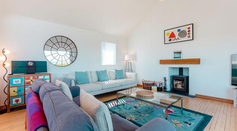Photo of 4 Bed in Instow