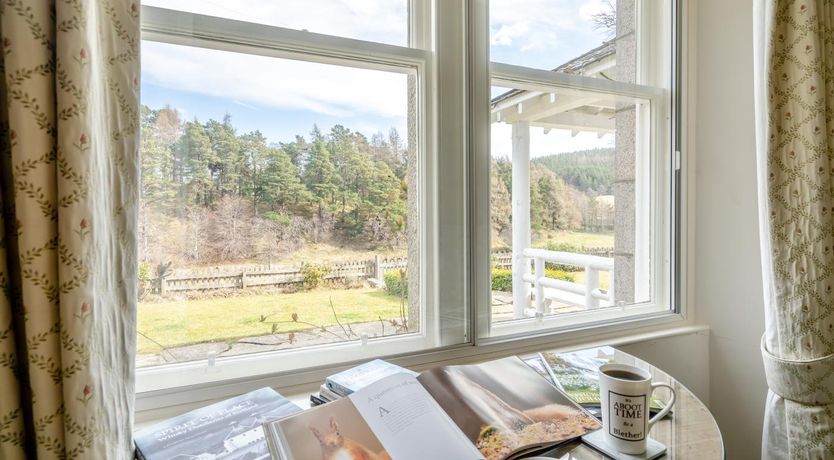 Photo of 7 Bed in Strathdon