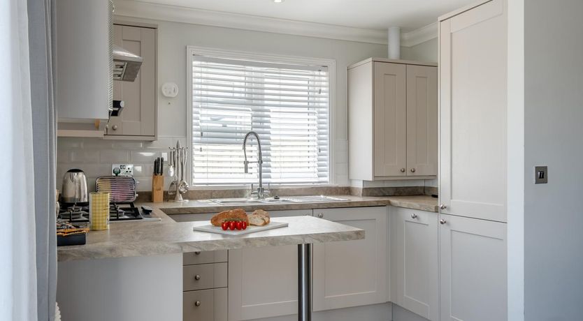 Photo of 2 Bed in Totland Bay
