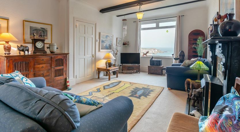 Photo of 2 Bed in St. Ives