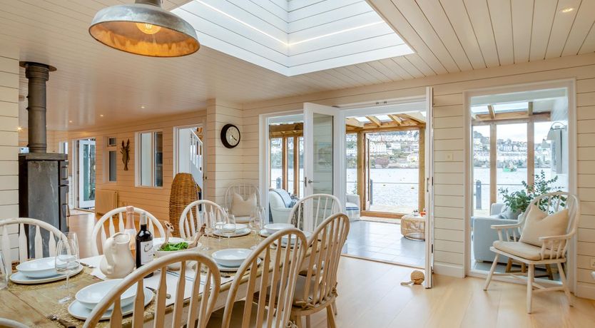 Photo of 4 Bed in Polruan