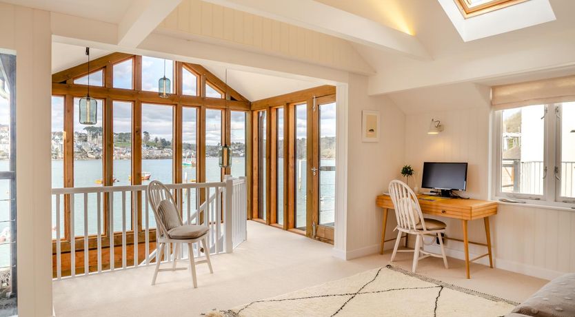 Photo of 4 Bed in Polruan