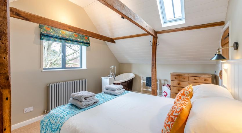 Photo of 4 Bed in Peasmarsh