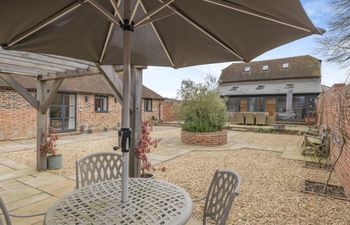 4 Bed in Peasmarsh Holiday Home