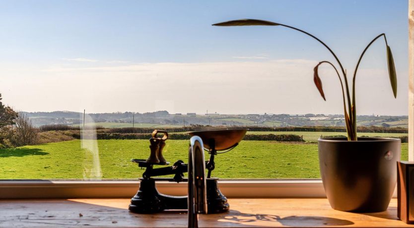 Photo of 3 Bed in St. Mawgan