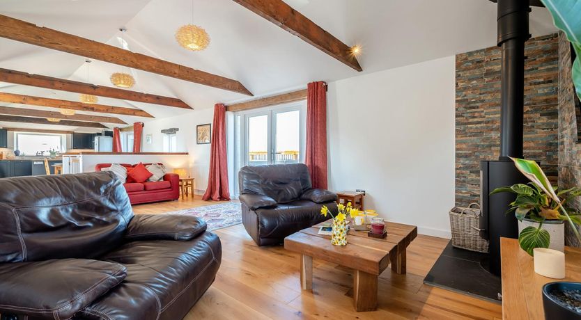 Photo of 3 Bed in St. Mawgan