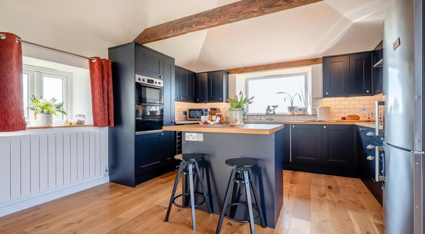 Photo of 3 Bed in St. Mawgan