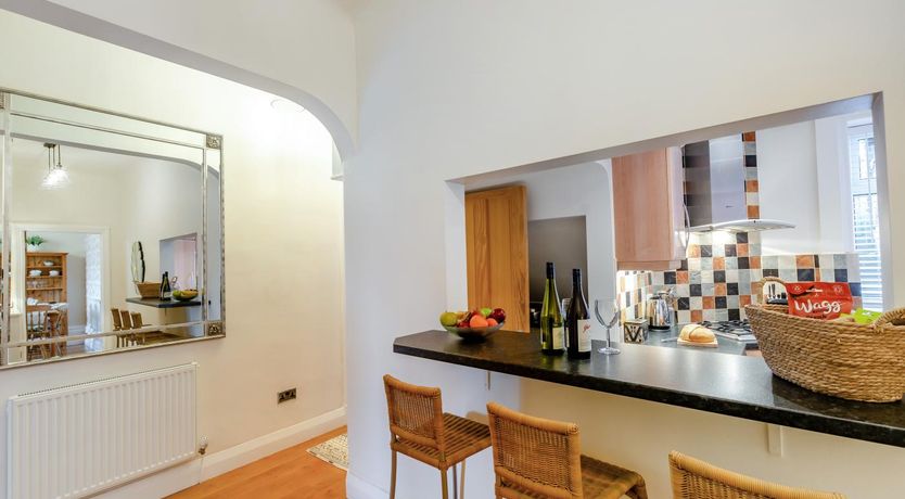 Photo of 3 Bed in Lytham St. Annes