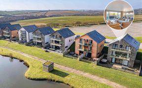 Photo of 6 Bed in Winnards Perch