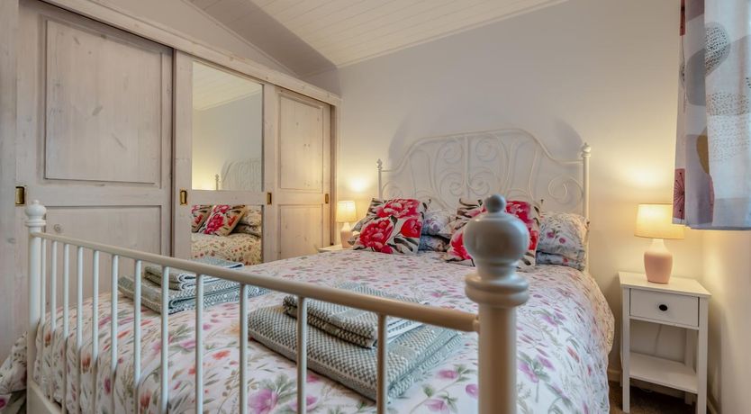 Photo of 2 Bed in Mawgan