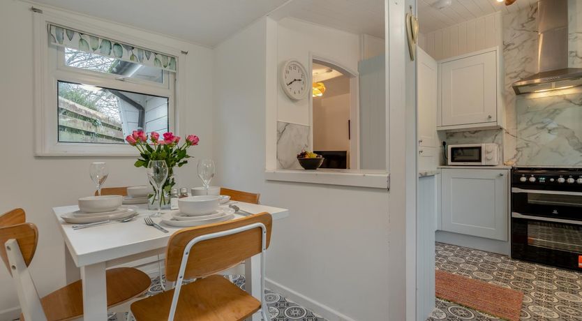 Photo of 2 Bed in Mawgan