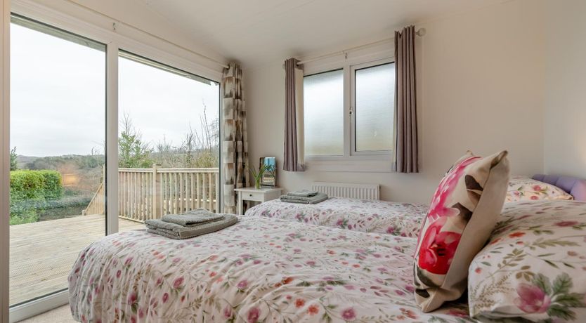 Photo of 2 Bed in Mawgan