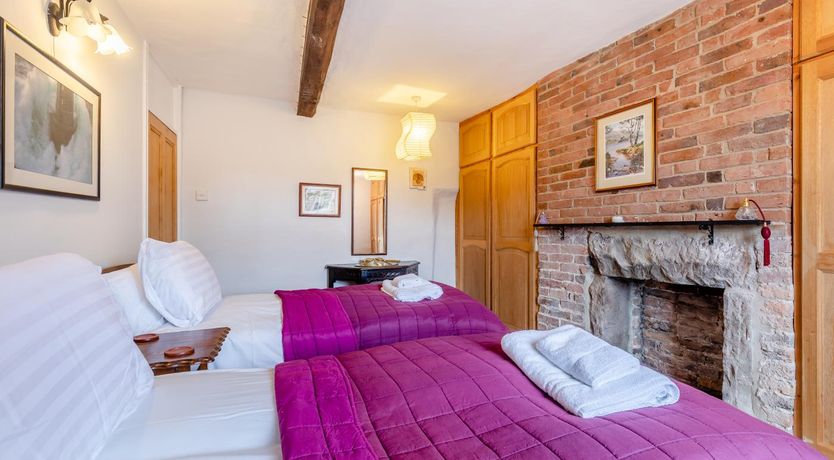 Photo of 3 Bed in Cromford